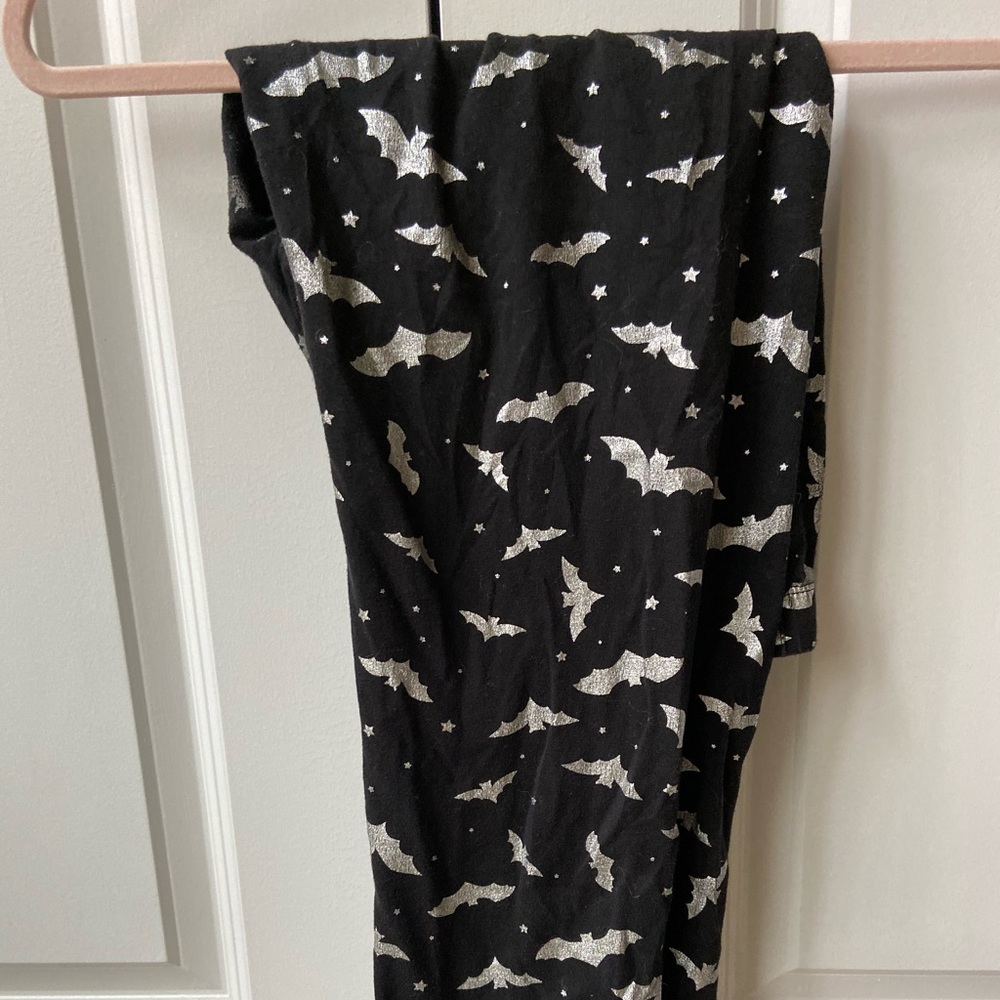 Bat leggings 🦇